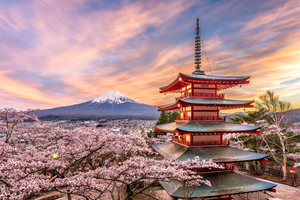 menikmati-keindahan-alam-jepang-dari-fuji-ke-taman-kinkaku-ji