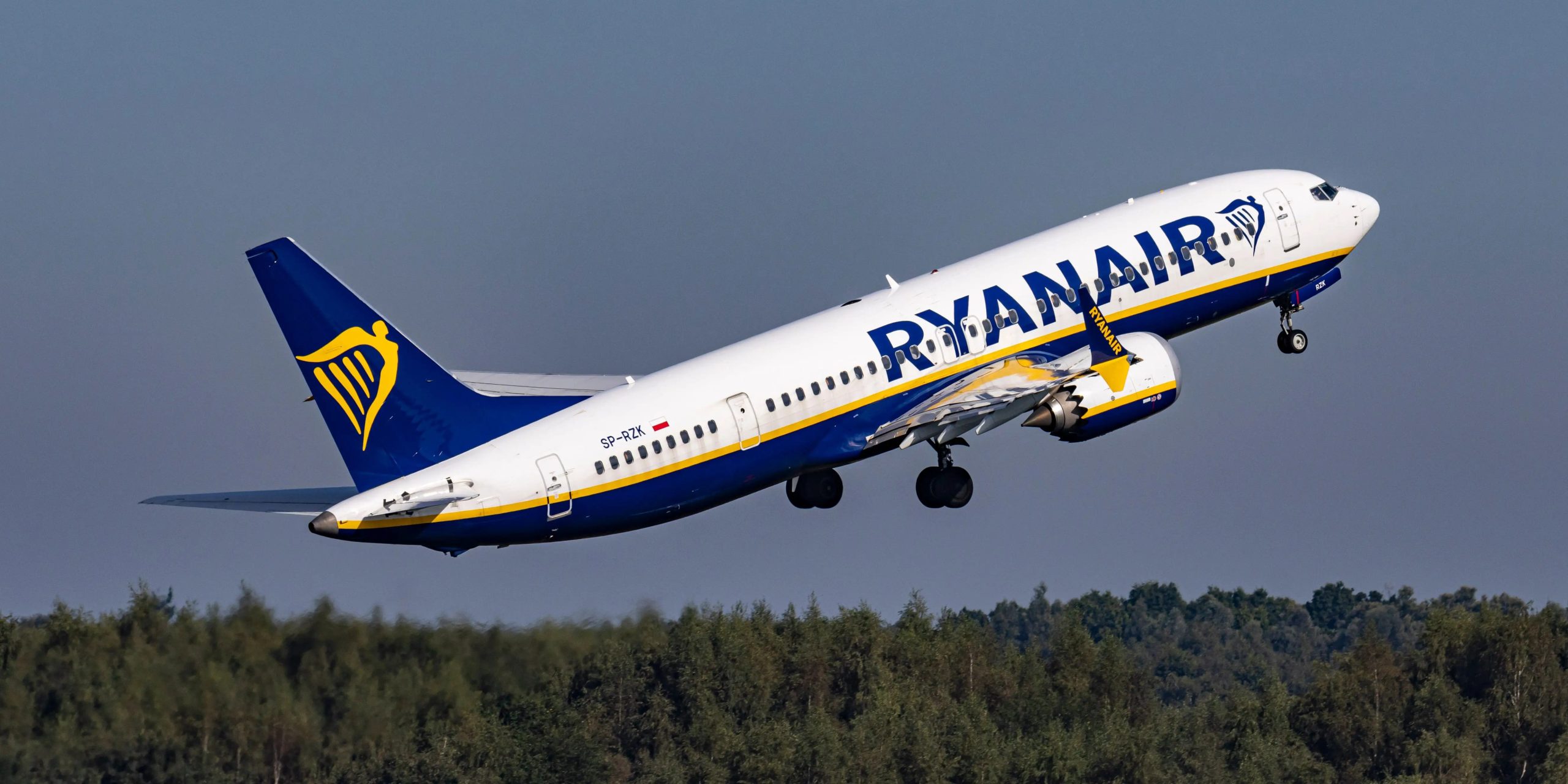 ryanair-tuntut-penumpang-yang-mengganggu-dengan-ganti-rugi-15-000