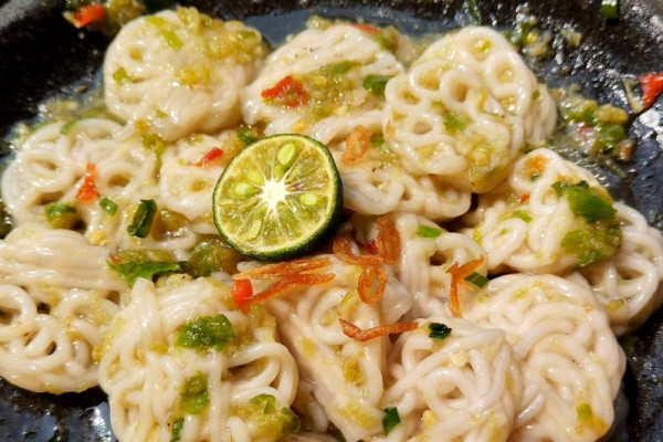 Cara Nikmatin Seblak Cobek Rafael Biar Makin Mantap!